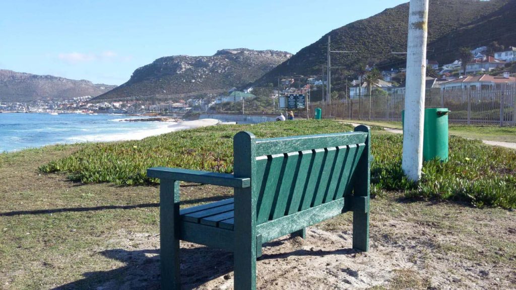 Garden Benches - Outdoor Furniture manufactured from recycled plastics.