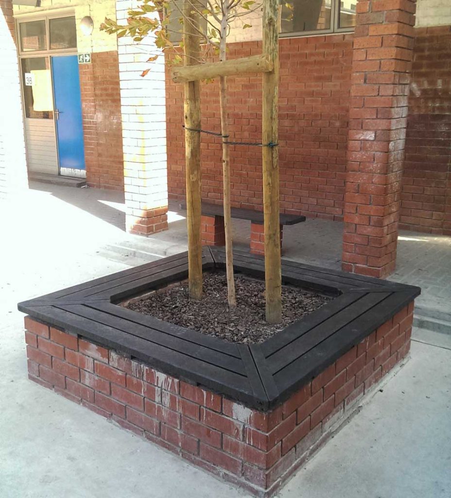 Bench Top Seating - Outdoor Furniture manufactured from recycled plastics.